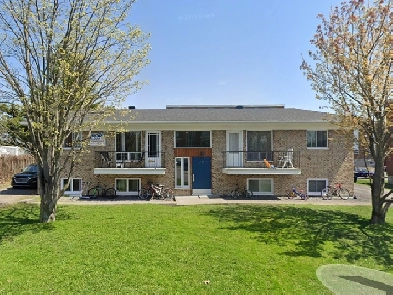 Superbe grand 4 1/2 Lévis 1er étage Libre