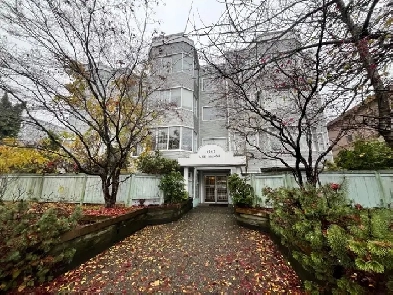 1-Bed 1 Den Apartment near Commercial Broadway Station Image# 1