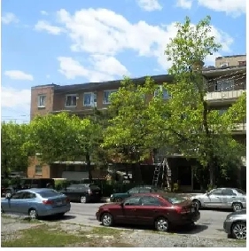 4 ½-$1 680-2885 De darlington- Grand Balcon Image# 1