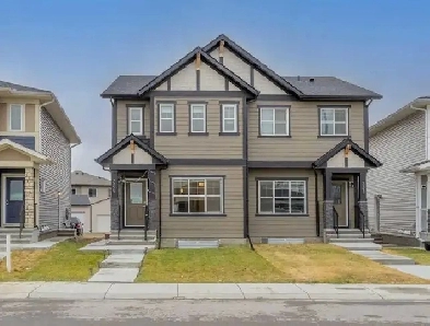 Bright, clean NE 2BR / 1 Bath - Laundry included, available NOW Image# 1