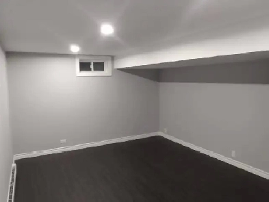 1 BEDROOM BASEMENT APARTMENT Image# 1