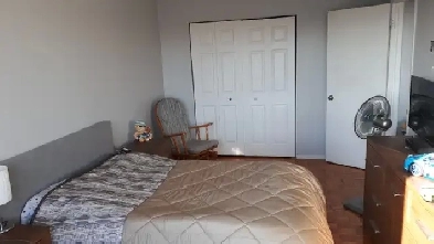 St-Hubert - 4 1/2 - 3 ième - 1 er Février Image# 1