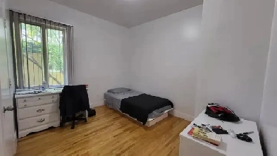 A queslques minutes à pied Cégep Garneau et Université Laval Image# 1