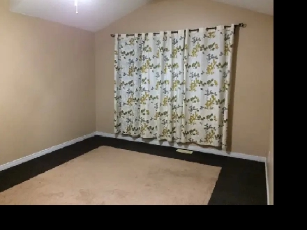 Spacious Room For Rent - Alcona / Innisfil Image# 1