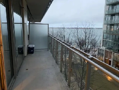 Downtown waterfront 1 bedroom plus Den