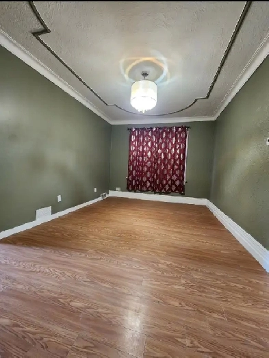 Fully renovated very Beautiful Remodeled 7 bedrooms Avail. ASAP Image# 1