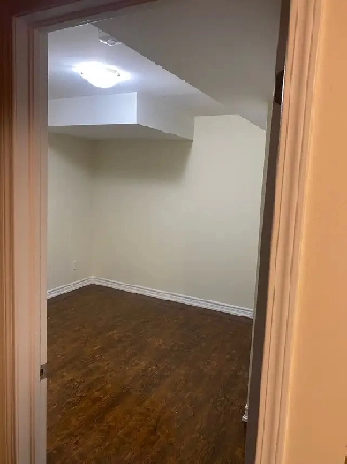 Single and Sharing Room for Rent in Brampton