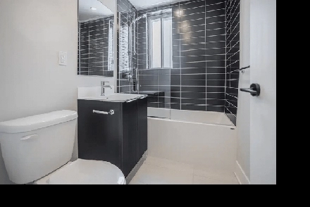 urgent lease assignment  4 1/2 at center of VMR Image# 1