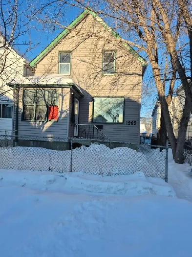 Home for sale  Weston (Logan & Mcphillips) 200,500 OBO Image# 6