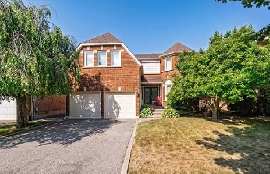 Spacious 4 Bed, 3.5 Bath Home in Prime Markham Village