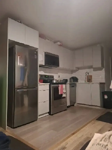 ⚠️Reprise de bail Urgent 3 1/2 -Métro Frontenac –1458 $/mois Image# 1