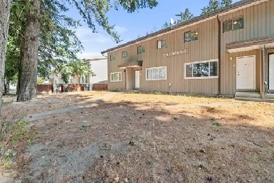 $1,800 / 3br - 4 RENT HOPE BC TOWNHOUSE (Hope)