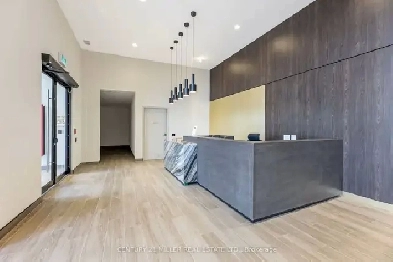 Premium 23rd Floor Sub-Penthouse - Private Bed/Bath Milton Image# 1