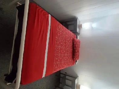 Chambre à louer non-fumeurs, lit simple 560$