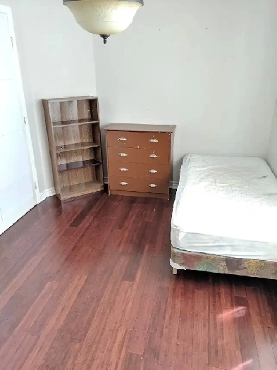 Move in today! All-inclusive room at Barrhaven, (Redpath drive) Image# 1