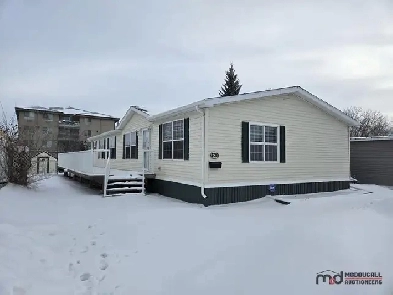 REAL ESTATE - Double Wide Manufactured Home - Regina, SK Image# 4