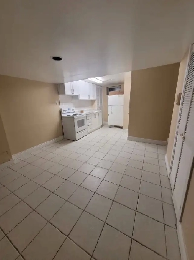 = 2 Bedroom Accommodation with 2 Parking = Image# 1