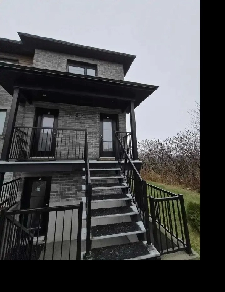 FOR RENT – 4 ½   Den | Aylmer – AVAILABLE NOW✨ Image# 1