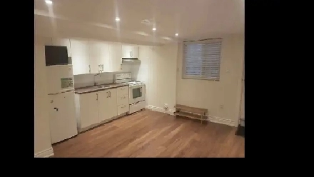 ALL-INCLUSIVE Bright Bachelor Apartment – Upper Beaches – $1700 Image# 1