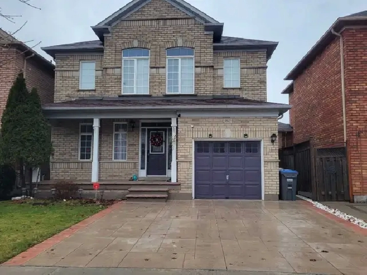 3 Bedroom detached house for rent in Mississauga