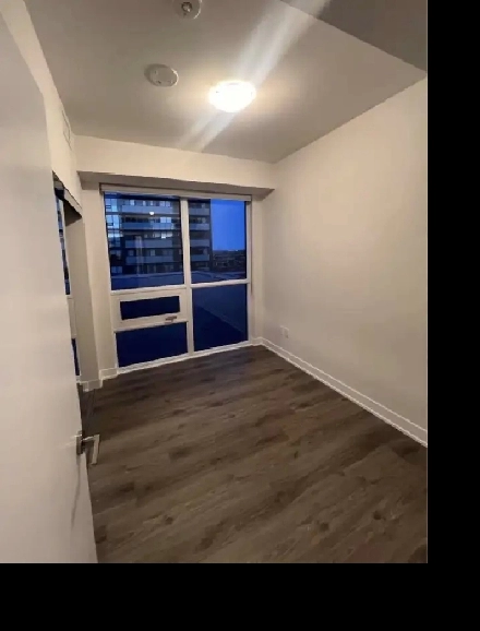 Private room in 430 Square one dr Condo Rent Image# 1