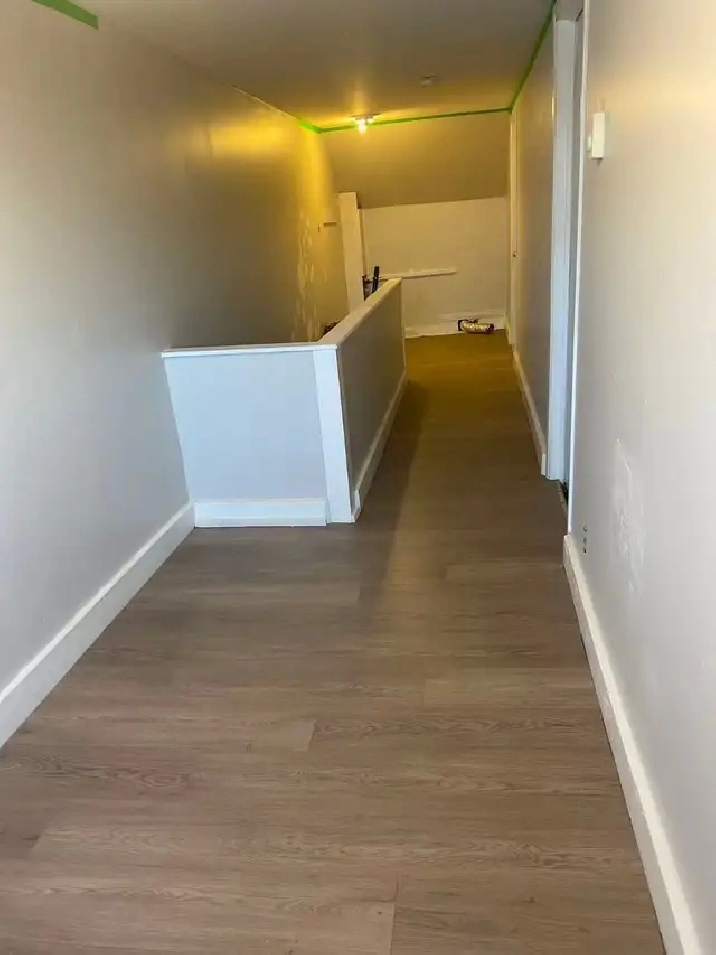 Uptown 3 brm with hydro, heat & water included/amenities nearby