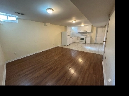 2 Bedroom   Den Basement Apartment For Rent In Brampton