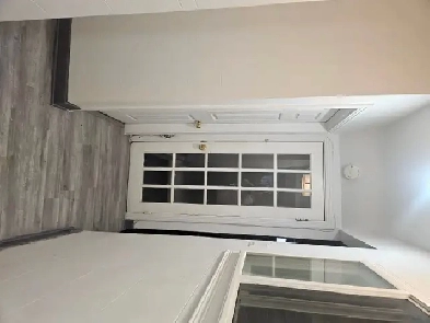 Chambre métro saint michel 690 par mois tout inclut pour homme Image# 4