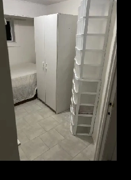 Cozy Furnished room All-inclusive Leslie & Finch area 1 bus to S Image# 1