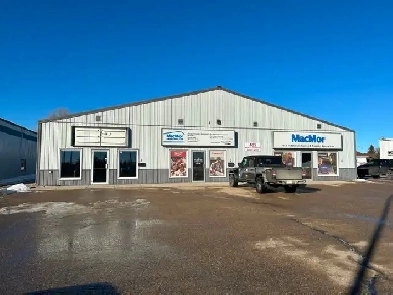 3000 sq/ft Prime Commercial Space for lease