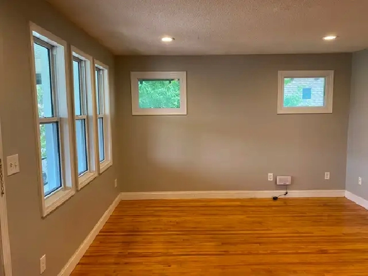 Renovated Large (2) Bedrooms apartment for rent in little Italy