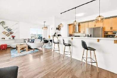 Downtown Edmonton Corner Unit Condo Image# 1