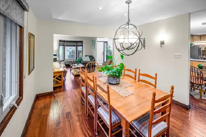 3 1 Beds, 3 Baths, 2 Car Gar & Inground Pool!