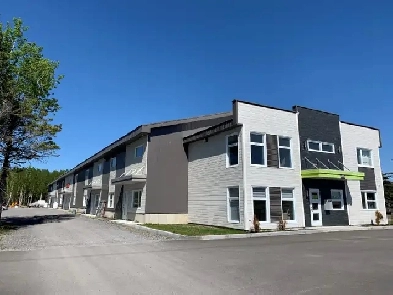 LOCAL COMMERCIAL / INDUSTRIEL À LOUER – RIMOUSKI