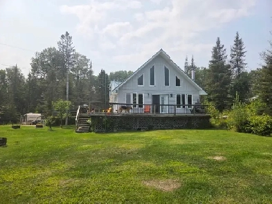 bisco lake front cottage Image# 1