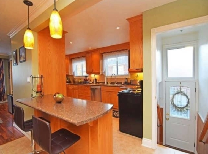 3 Bedroom Home for Rent in Mississauga - February Move In