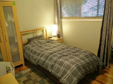 Furnished, Bright Bedroom. Joyce Station 5-7 min. walk. March, 1 Image# 6