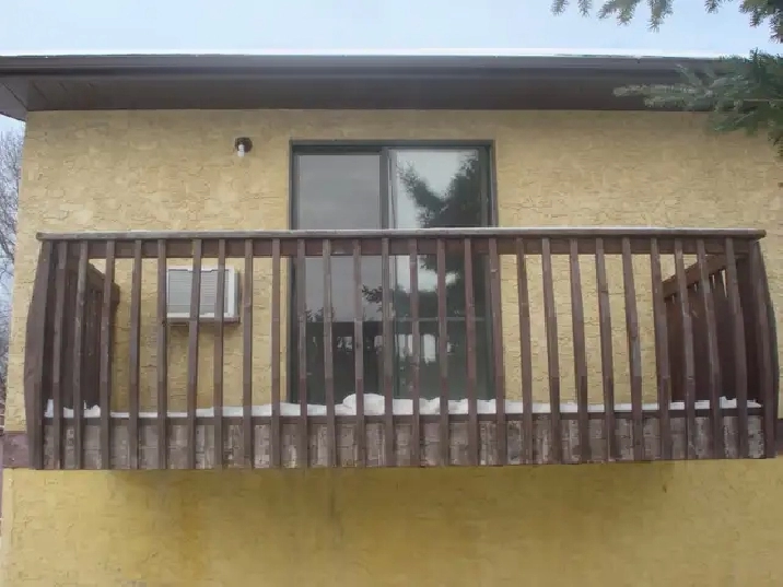 large two bedroom in the 4 plex