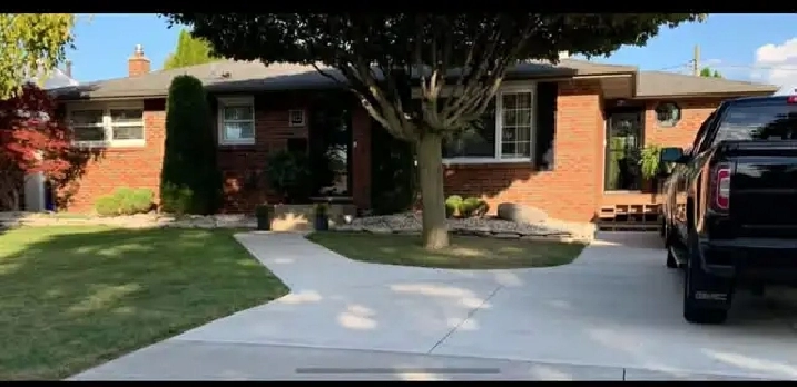 House For Sale, 112 Danforth, Leamington