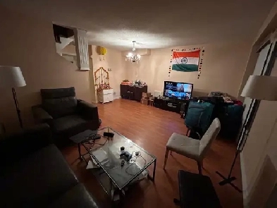 room for rent (400 utilities) Image# 1