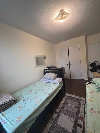 room  for rent available ASAP Image# 1