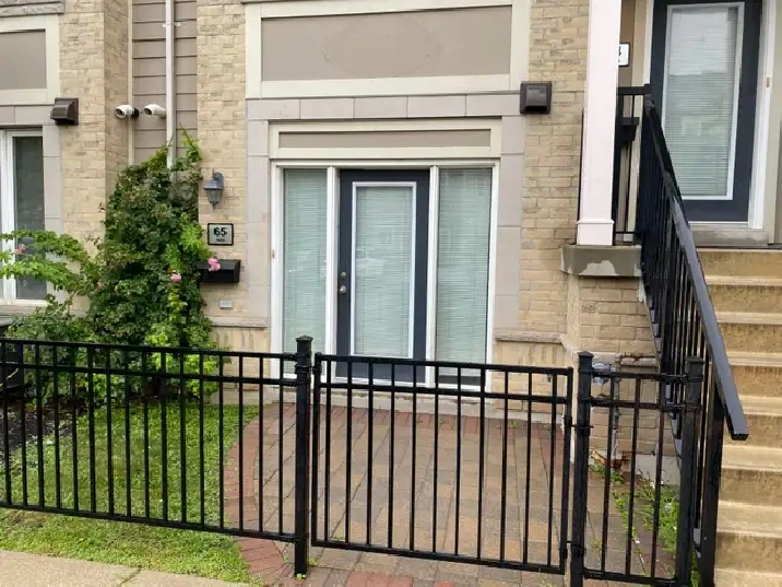 1-Bedroom 1-Bath Townhome Condo in Churchill Meadows