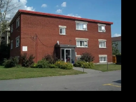 Apartment for Rent in Ottawa 260 Presland Image# 1