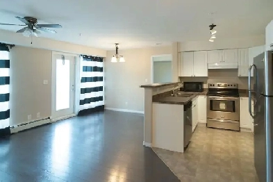 203-248B Grosbeak 2Bed Den 2Bath Condo Image# 1