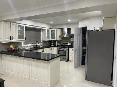 Private bedroom for rent Image# 1