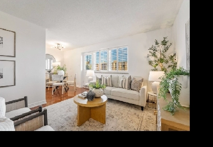 Spacious & Bright 3 Bedroom Apartment in Mississauga