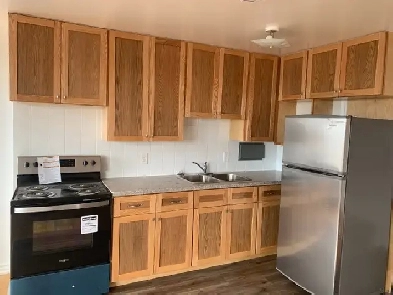 Lge 1Bdrm w/MthFree New Kitchen Bath HardwoodFl@Kennedy/Eglinton Image# 1