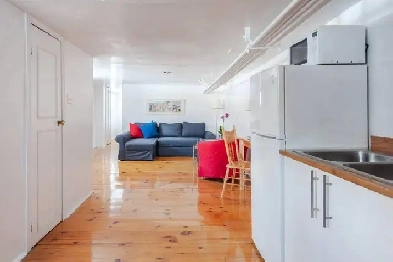 Bloor & Ossington - Downtown Toronto Suite Image# 1