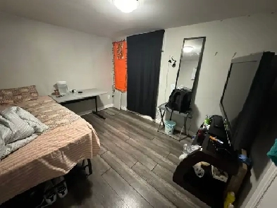 ROOM for rent,STEP TO MOHAWK,FROM 1ST FEB Image# 1