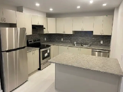 Modern townhouse close to all ameneties, you can call HOME! Image# 5